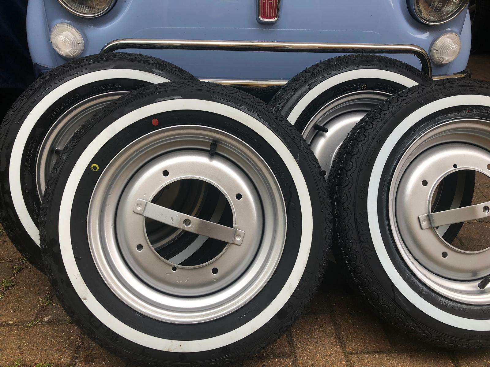 4X CLASSIC FIAT 500 WHITE WALL TYRES 125X12 TYRE AND ROAD WHEELS KIT NEW!