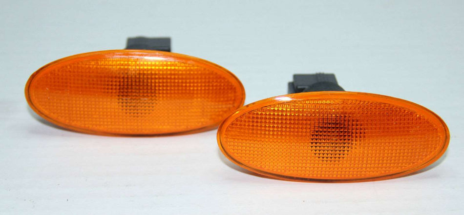 2 x FIAT PUNTO 176 (1993-99) SIDE REPEATER INDICATOR LAMP KIT PAIR BRAND NEW
