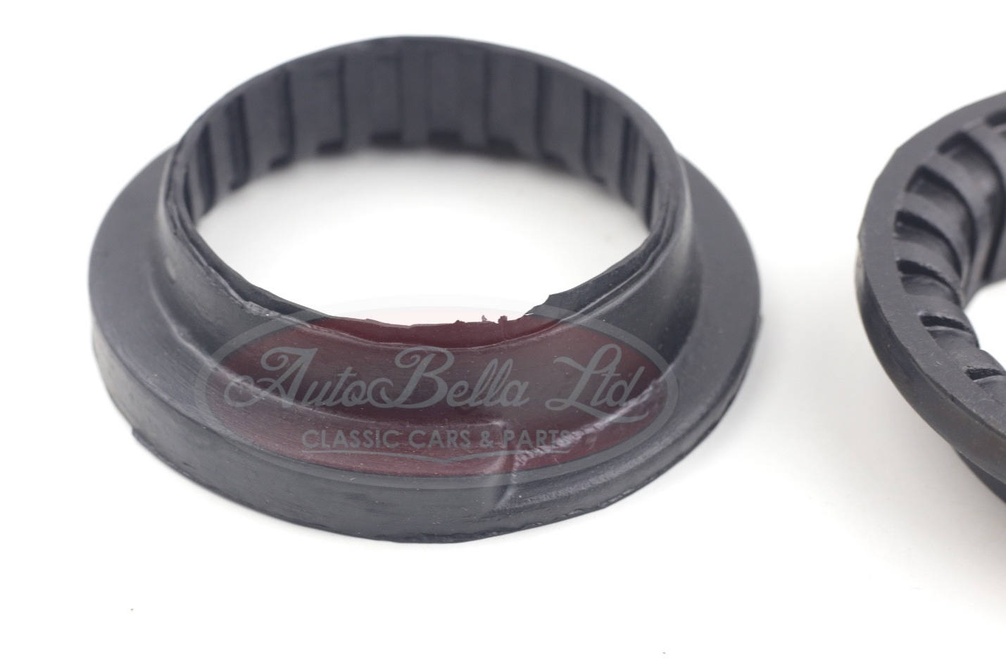 2x Classic Fiat 500 F L R G Rear Suspension Coil Spring Rubber Seat Pa ...