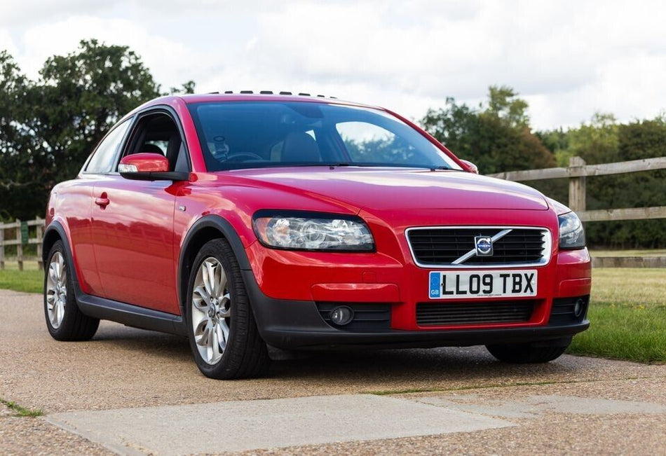 2009 VOLVO C30 1.6D DIESEL LOW MILES FRESH MAJOR SERVICE, SUNROOF, LOW TAX