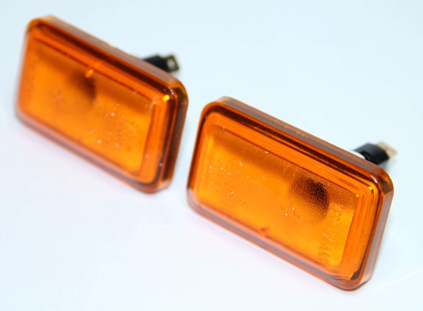 2x VOLKSWAGEN GOLF MK2 POLO MK2 CADDY SIDE REPEATER INDICATOR LAMPS VW BRAND NEW