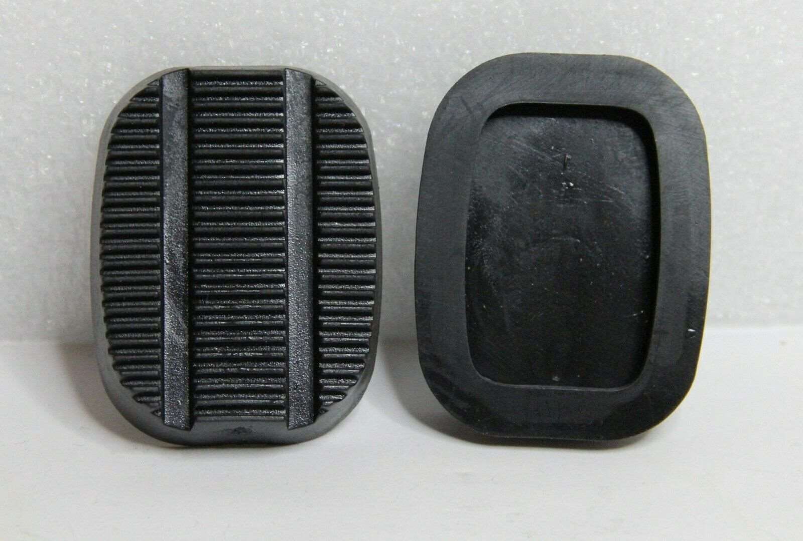 2x CLASSIC FIAT 500 (1957-74) FIAT 126 CLUTCH & BRAKE PEDAL COVERS RUBBERS KIT