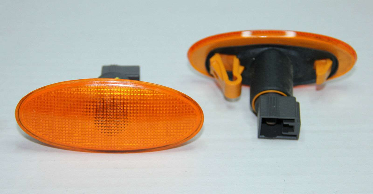 2 x FIAT PUNTO 176 (1993-99) SIDE REPEATER INDICATOR LAMP KIT PAIR BRAND NEW