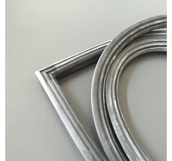 Classic Lancia Fulvia Sport Zagato S2 Rear Windscreen Windshield Rubber Gasket Seal