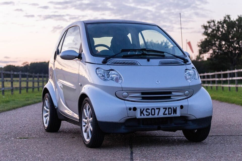 2007 SMART FORTWO LOW MILES FRESH SERVICE LOW TAX SUNROOF AIR CON CAMPER READY