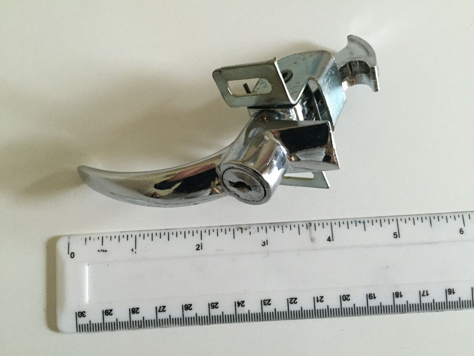 CLASSIC FIAT 500 N D F L ENGINE LID HANDLE WITH LOCK CHROMED ALUMINIUM BRAND NEW