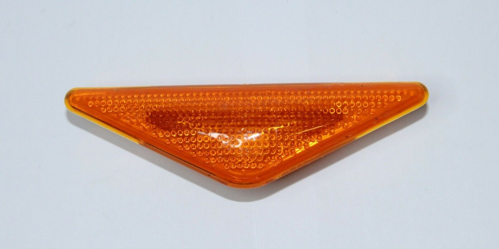 Ultimate Styling Amber Side Wing Repeaters For Ford Transit Mk6 (2000-2006) – Pair Left & Right