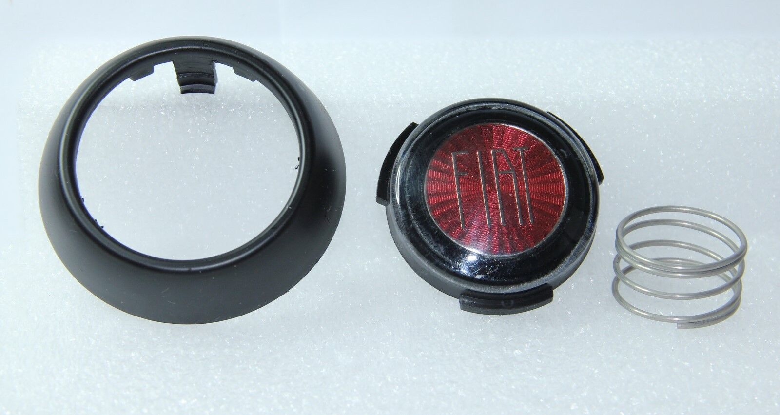 パーソナル 純正 ホーンボタン イタリア製 正規品 レッド/ブラック 赤／黒 クラシック フィアット 500 L ホーンボタン - 新品 – AutoBella