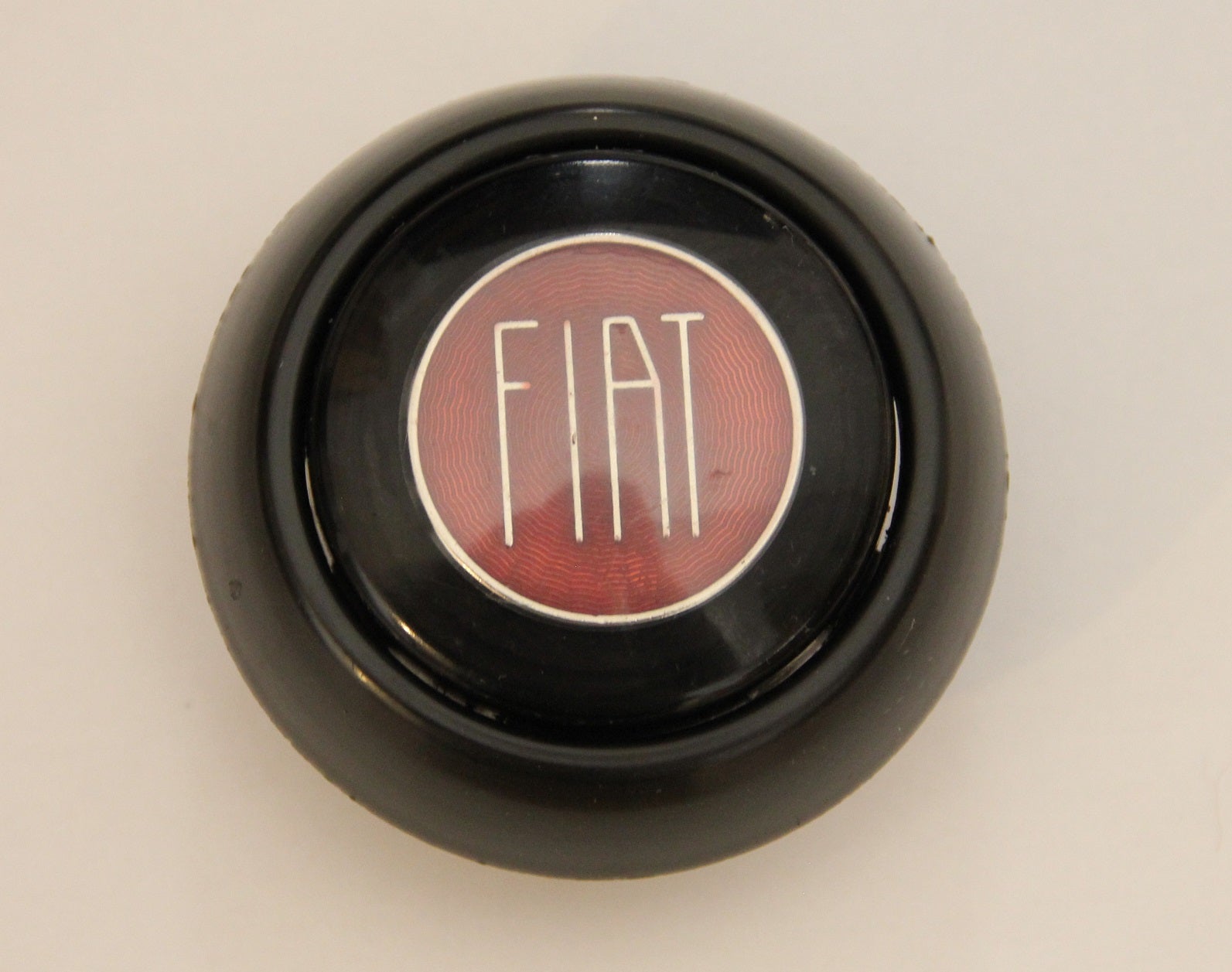 クラシック フィアット 500 L ホーンボタン - 新品 – AutoBella